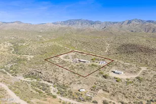 35220 S Rebel Pass, Morristown, AZ 85342 - Photo 8