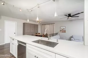 2406 E La Jolla Dr, Tempe, AZ 85282 - Photo 6