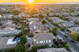 323 W Malibu Dr, Chandler, AZ 85248 - Photo 92