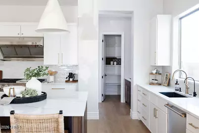 323 W Malibu Drive, Chandler, AZ 85248 - Photo 14