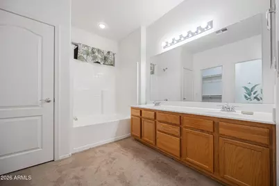 6918 S 37th Glen, Phoenix, AZ 85041 - Photo 18