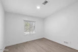 2921 E Oraibi Dr, Phoenix, AZ 85050 - Photo 24