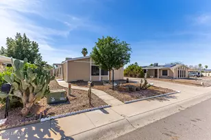 2921 E Oraibi Dr, Phoenix, AZ 85050 - Photo 2