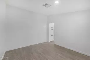 2921 E Oraibi Dr, Phoenix, AZ 85050 - Photo 26