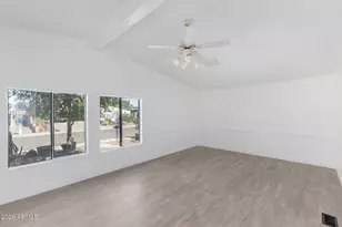 2921 E Oraibi Dr, Phoenix, AZ 85050 - Photo 14