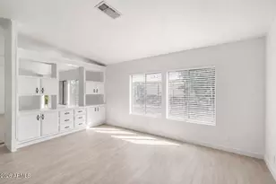 2921 E Oraibi Dr, Phoenix, AZ 85050 - Photo 8