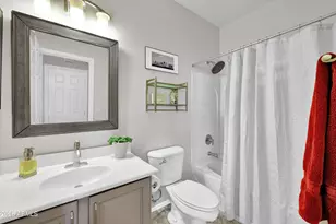 1273 E Apricot Ln, Gilbert, AZ 85298 - Photo 18