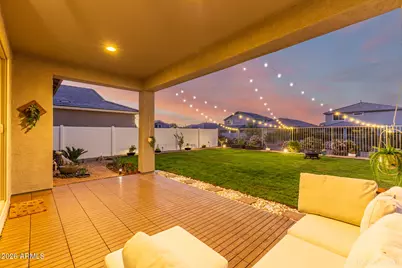 2430 E Saint Anne Avenue, Phoenix, AZ 85042 - Photo 6