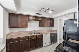 15039 N 30th Dr, Phoenix, AZ 85053 - Photo 18