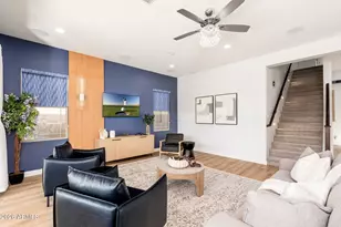 3413 E Crest Ln, Phoenix, AZ 85050 - Photo 10