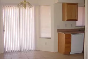 14097 S Berwick Rd, Arizona City, AZ 85123 - Photo 4