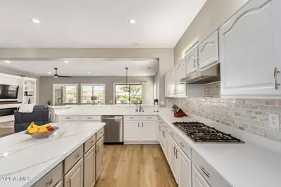 18733 N Avila Drive, Surprise, AZ 85387 - Photo 10