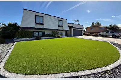 429 E Greenway Drive, Tempe, AZ 85282 - Photo 2