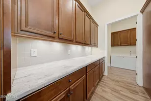 8974 N 8th Ln, Phoenix, AZ 85021 - Photo 10