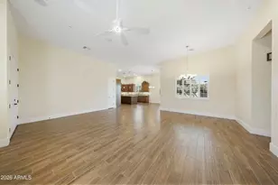 8974 N 8th Ln, Phoenix, AZ 85021 - Photo 4