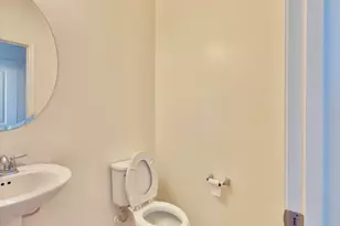 1834 N 77th Glen, Phoenix, AZ 85035 - Photo 18