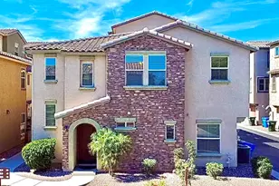 1834 N 77th Glen, Phoenix, AZ 85035 - Photo 1