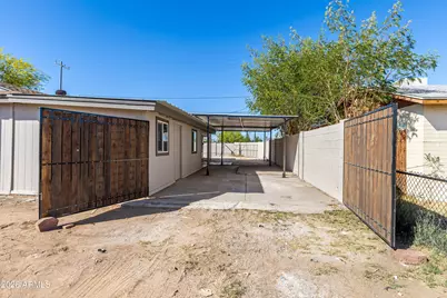 1001 N 30th Avenue, Phoenix, AZ 85009 - Photo 12