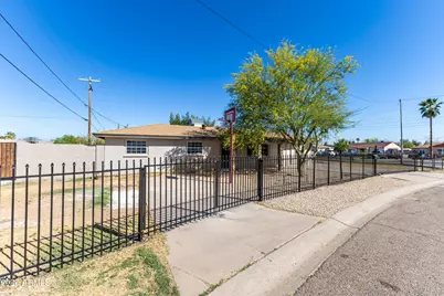 1001 N 30th Avenue, Phoenix, AZ 85009 - Photo 2