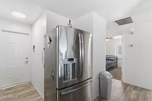 10006 W Sells Dr, Phoenix, AZ 85037 - Photo 12