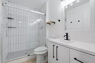 8840 N 47th Dr, Glendale, AZ 85302 - Photo 22