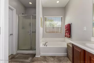 27605 N 19th Drive, Phoenix, AZ 85085 - Photo 18