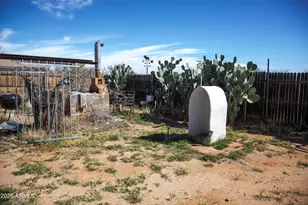 404 N 3rd St, Huachuca City, AZ 85616 - Photo 32