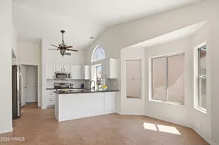 18850 N 89th Ln, Peoria, AZ 85382 - Photo 10