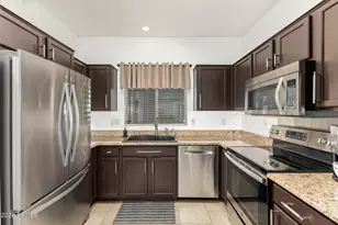 4676 E Redfield Rd, Gilbert, AZ 85234 - Photo 10