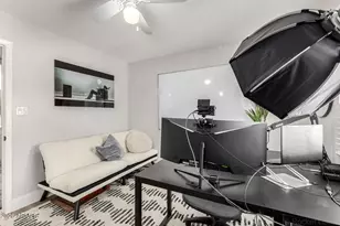 12440 N 20th St, Phoenix, AZ 85022 - Photo 20