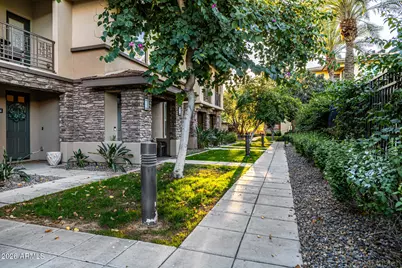 17850 N 68th Street #1010, Phoenix, AZ 85054 - Photo 2