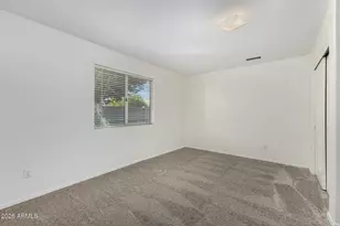 8438 W Paradise Dr, Peoria, AZ 85345 - Photo 34