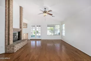 8438 W Paradise Dr, Peoria, AZ 85345 - Photo 16