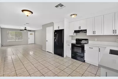 34682 N Kachina Lane, San Tan Valley, AZ 85140 - Photo 4