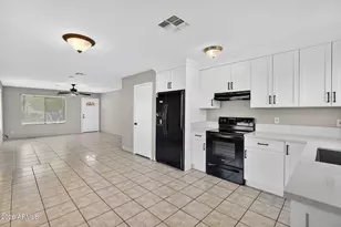 34682 N Kachina Ln, San Tan Valley, AZ 85140 - Photo 4