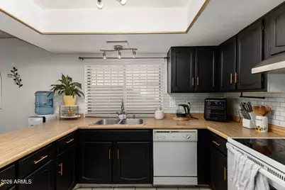 7536 W Elm Street, Phoenix, AZ 85033 - Photo 12