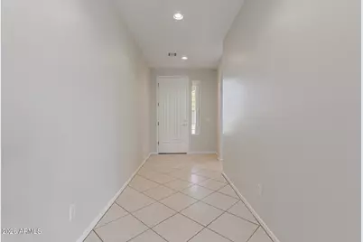 6211 W Wikieup Lane, Glendale, AZ 85308 - Photo 4