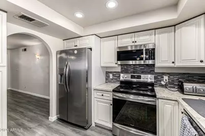 2502 E Malibu Drive, Tempe, AZ 85282 - Photo 10