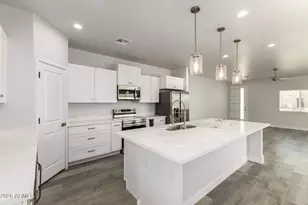 9474 W Tinajas Dr, Arizona City, AZ 85123 - Photo 8