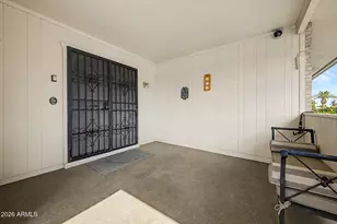 10708 W Camelot Cir, Sun City, AZ 85351 - Photo 4