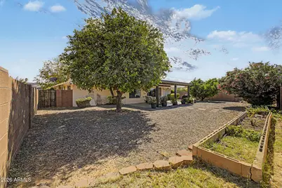 10708 W Camelot Circle, Sun City, AZ 85351 - Photo 32