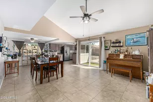 15425 N 23rd Dr, Phoenix, AZ 85023 - Photo 16