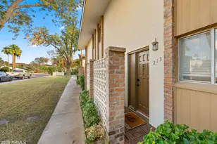 4701 N 68th St, Scottsdale, AZ 85251 - Photo 1