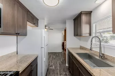 18018 N 2nd Place, Phoenix, AZ 85022 - Photo 14