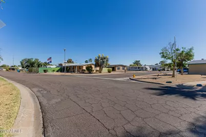18018 N 2nd Place, Phoenix, AZ 85022 - Photo 36
