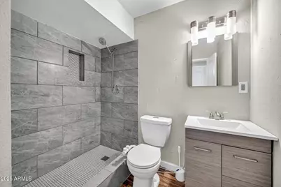 6101 N 31st Drive, Phoenix, AZ 85017 - Photo 12