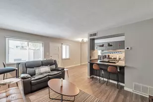 4215 N 81st St, Scottsdale, AZ 85251 - Photo 2