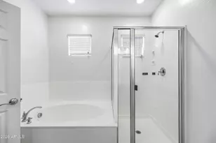 668 N Sparrow Ct, Gilbert, AZ 85234 - Photo 20