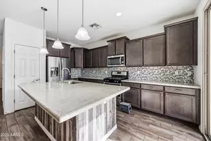 668 N Sparrow Ct, Gilbert, AZ 85234 - Photo 8