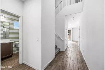 668 N Sparrow Court, Gilbert, AZ 85234 - Photo 2